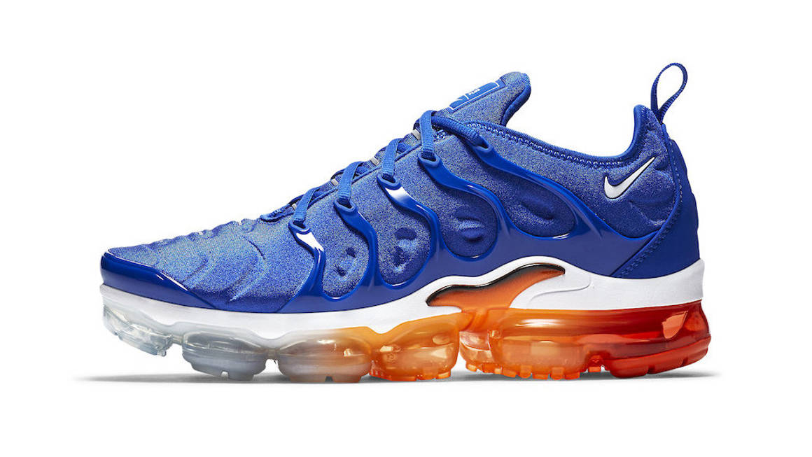 Nike Flawlessly Fuses ‘Game Royal’ And ‘Total Orange’ On The Air VaporMax Plus