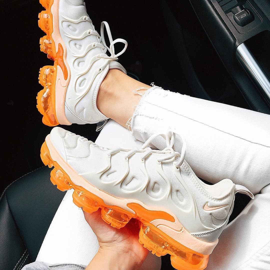 nike air vapormax plus creamsicle