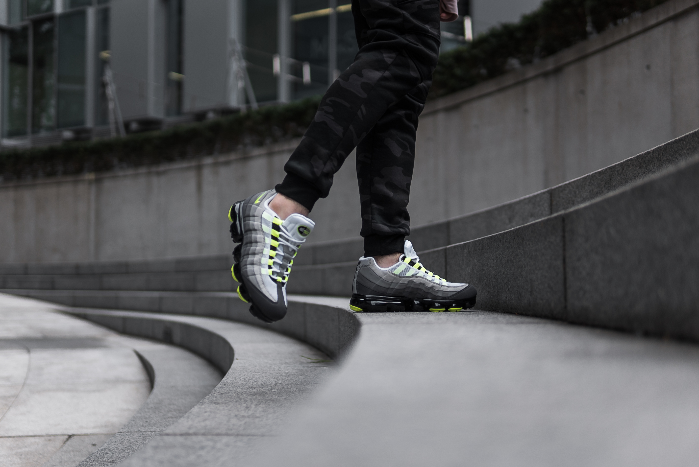 Air max vapormax 95 on sale neon