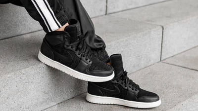 Jordan 1 Retro High Black White Womens 