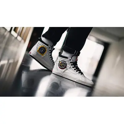 Vans clearance nasa white