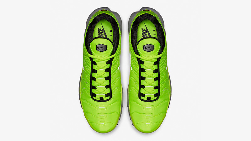 nike air max plus premium volt