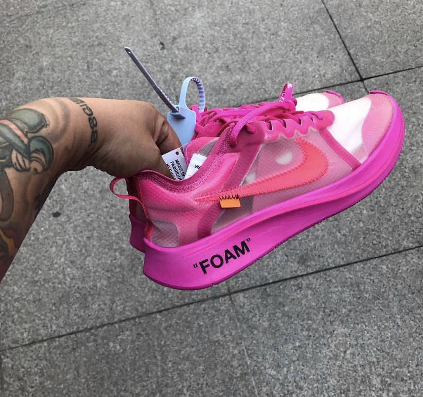 "Tulip Pink" Takes Over The Off-White x Nike Zoom Fly