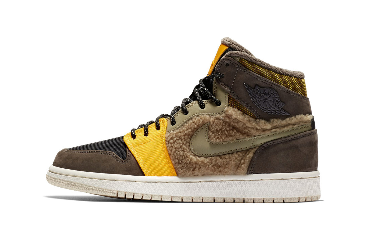 The Air Jordan 1 Gets Cozy With The ‘Parachute Beige/Lava Glow’