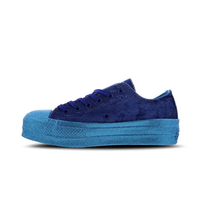 Miley cyrus shop converse blue