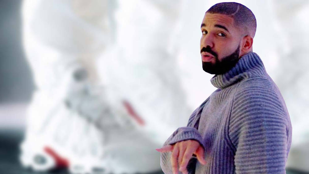 Drake Teases Another "Stage Use" Nike Air Max Plus Drake Teases Another “Stage Use” Nike Air Max Plus