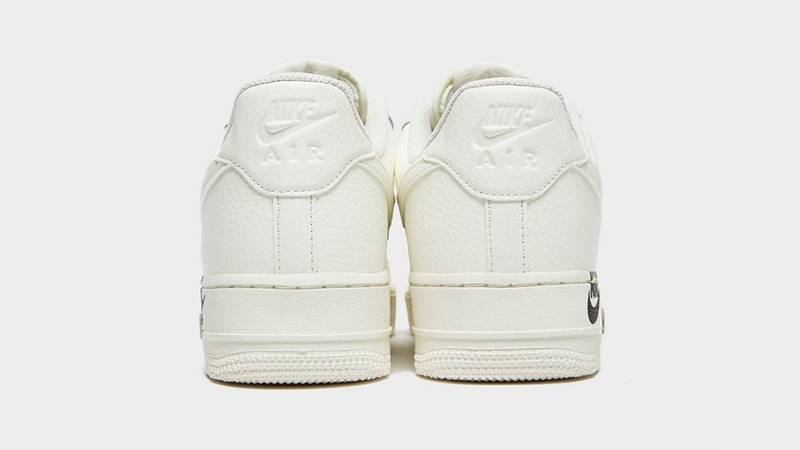 Nike Air Force 1 Logo White