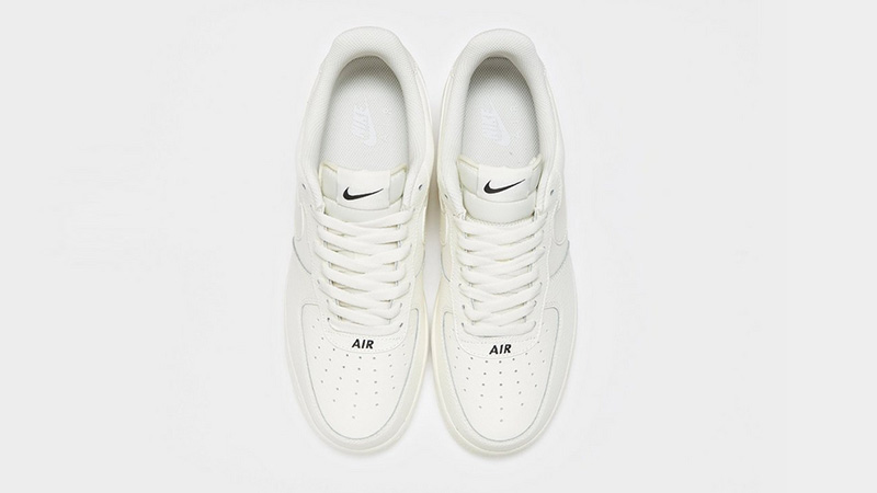 Nike Air Force 1 Logo White