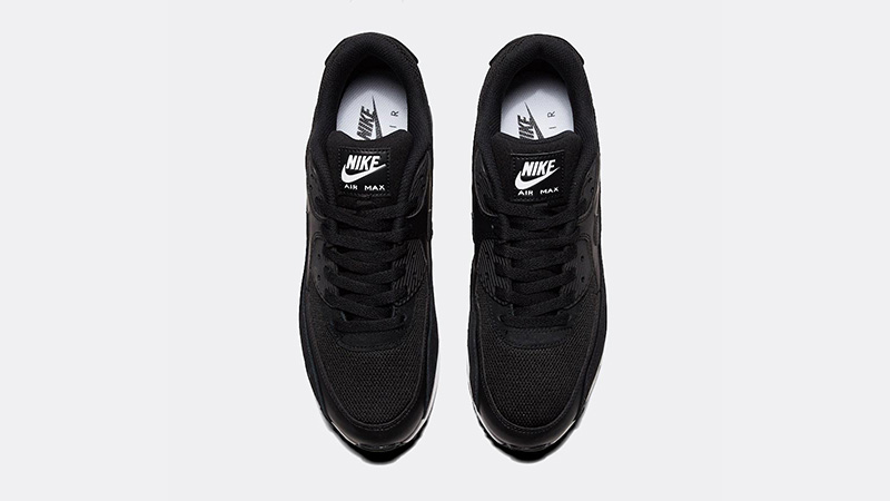 nike air max 90 essential black white