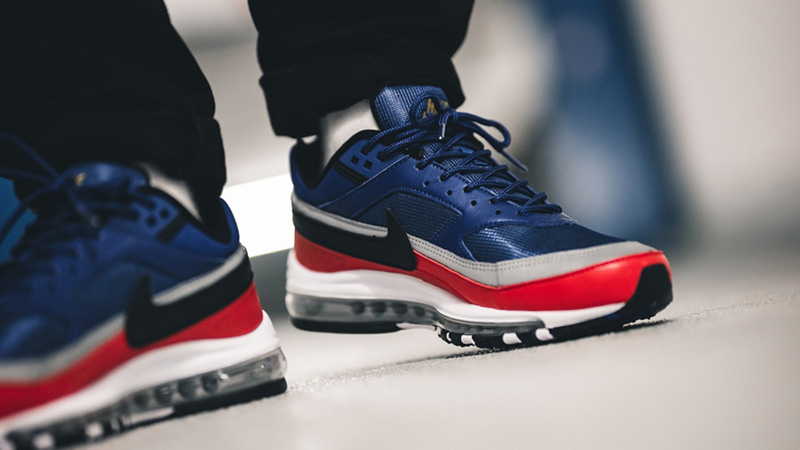 nike airmax blue and red