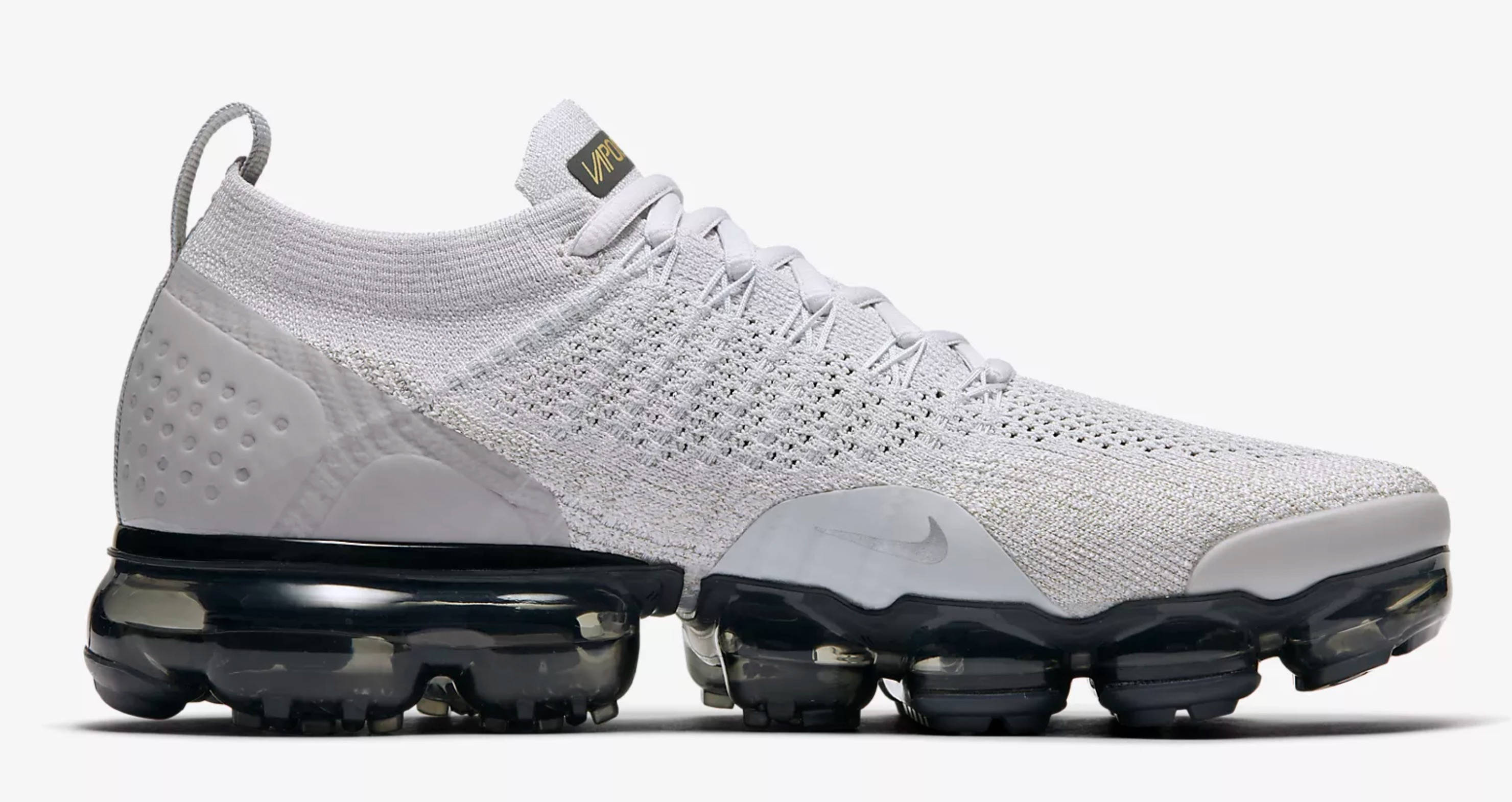 Vapormax flyknit 2 white on sale black