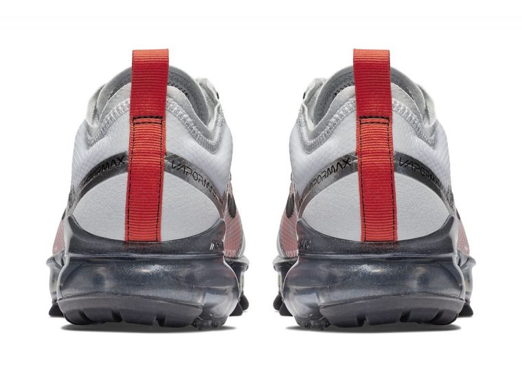 Nike Vapormax 2019 silver bullet