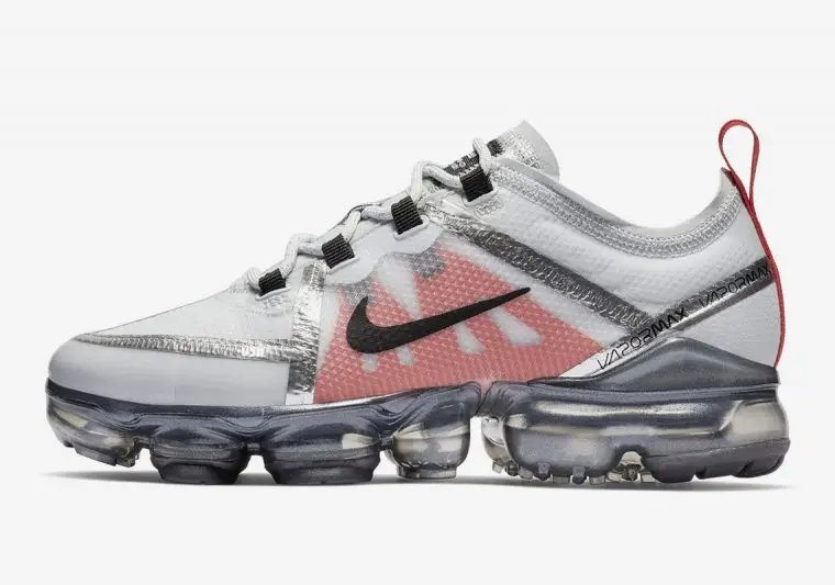 Nike silver bullet vapormax best sale