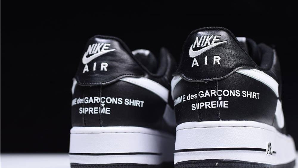 A Closer Look At The Supreme x COMME des GARÇONS SHIRT x Nike Air Force 1 Supreme x COMME des GARÇONS SHIRT x Nike Air Force 1