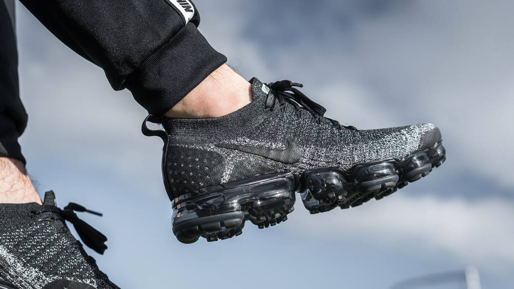Take An On-Foot Look At The Nike Air VaporMax 2.0 'Triple Black' Take An On-Foot Look At The Nike Air VaporMax 2.0 ‘Triple Black’