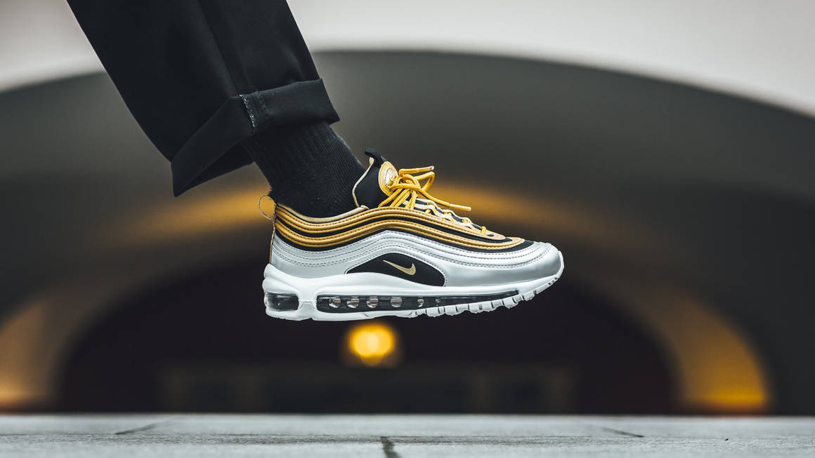 nike aluminium