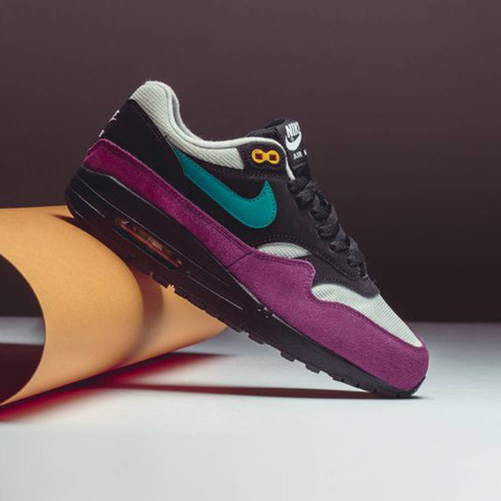 nike sb x stüssy