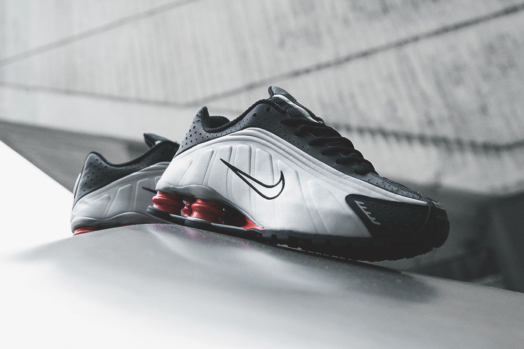 nike shox r4 og