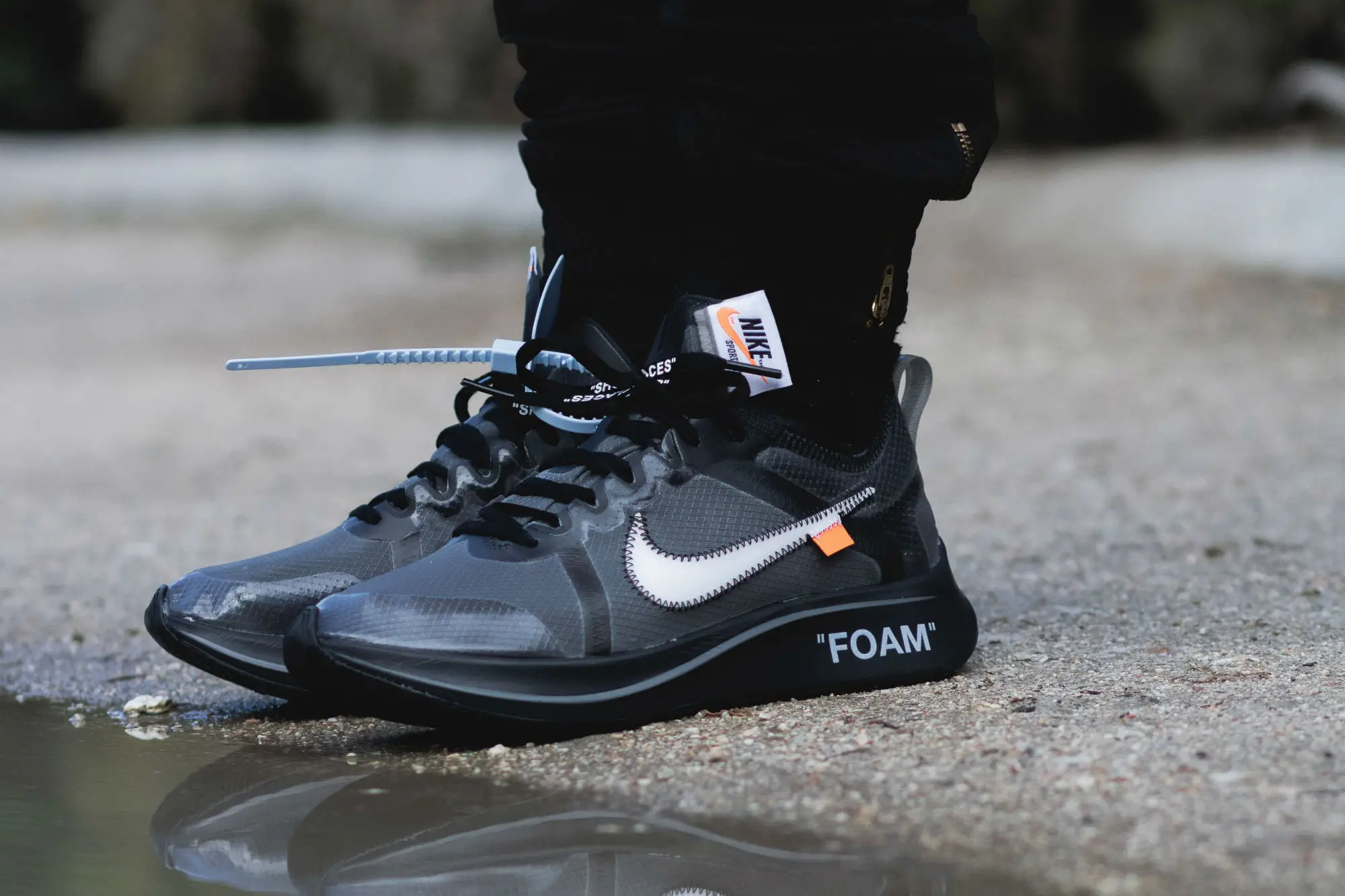 nike zoom fly black and white