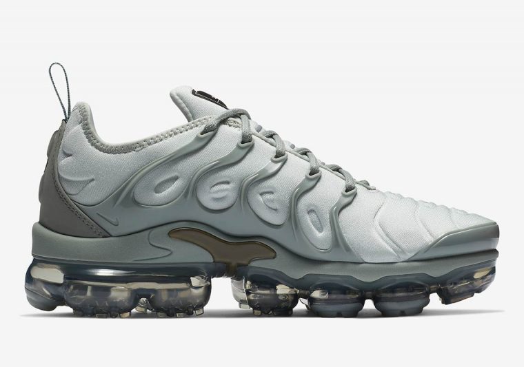 Women's Nike Air VaporMax Plus Light Grey