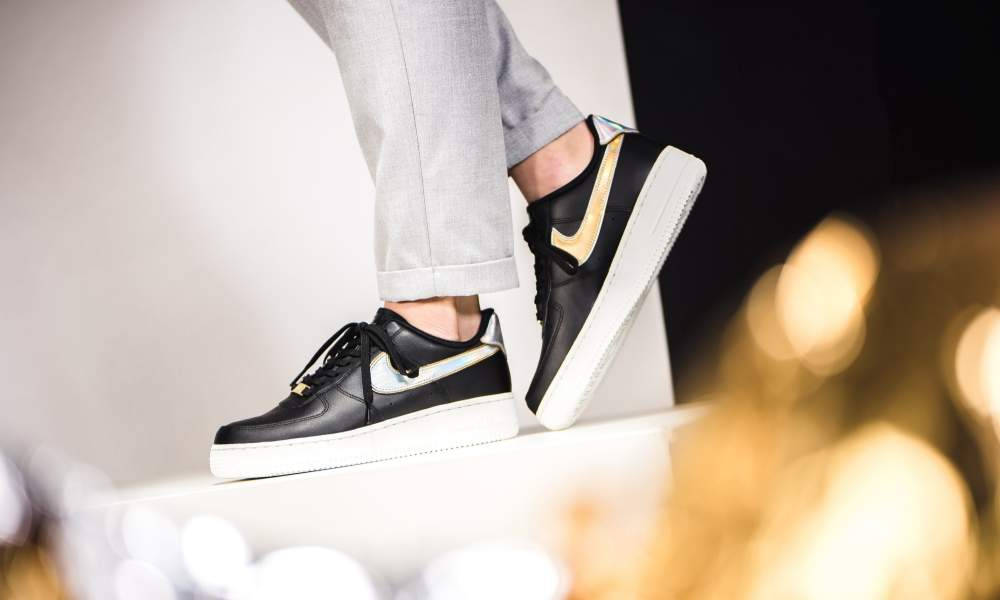 Nike Air Force 1 '07 Black/Gold "Metallic Pack"