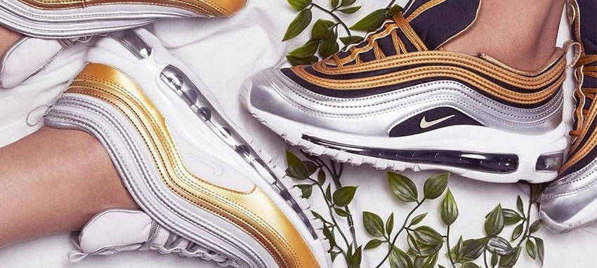 Air max 97's gold best sale