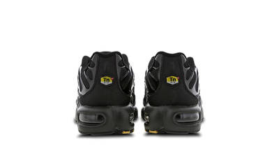 nike tn air black and gold