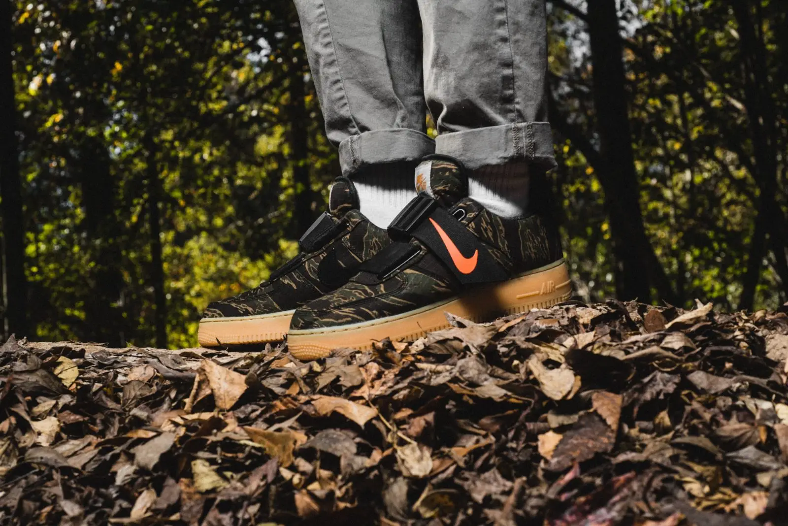 Nike carhartt air force 1 camo best sale