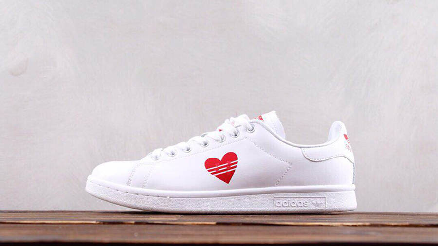 adidas stan smith trainers white red heart