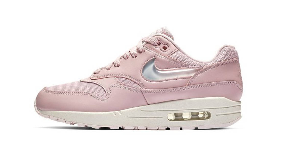 pink and white nike air max