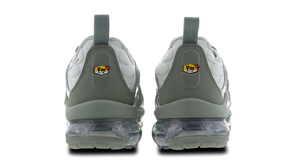 Nike Air Vapormax Plus Grey