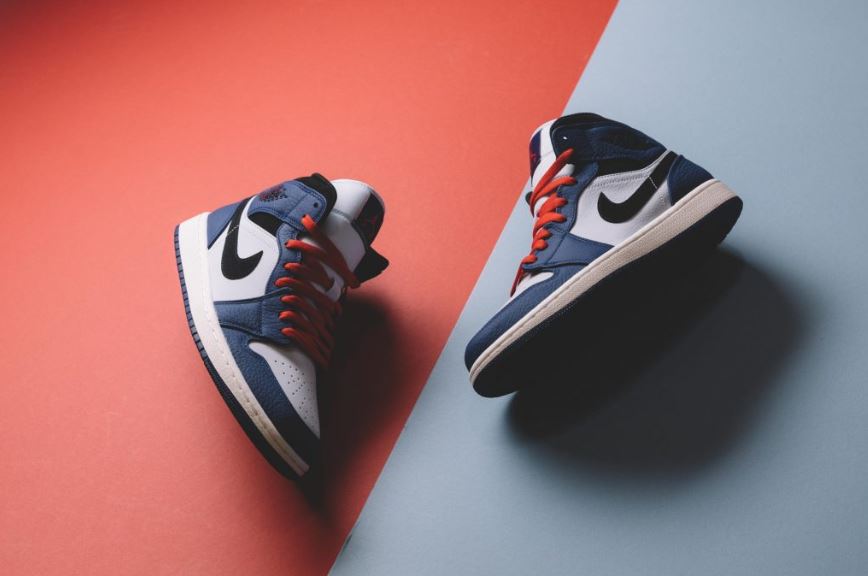 Jordan 1 Mid SE Blue Black