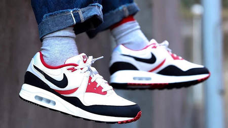 Nike Revives The OG Air Max Light From 1989