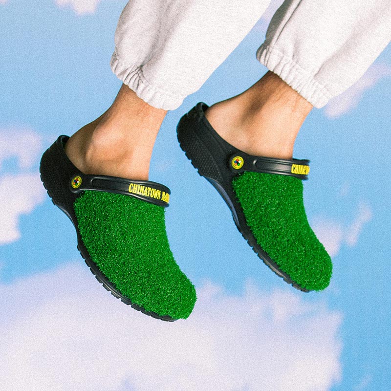 collab yeezy crocs