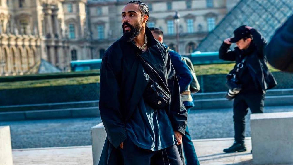 Jerry Lorenzo Spotted Rocking The Nike Air Fear Of God Moccasin Jerry Lorenzo Spotted Rocking The Nike Air Fear Of God Moccasin