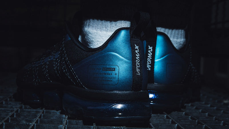 vapormax utility black and blue