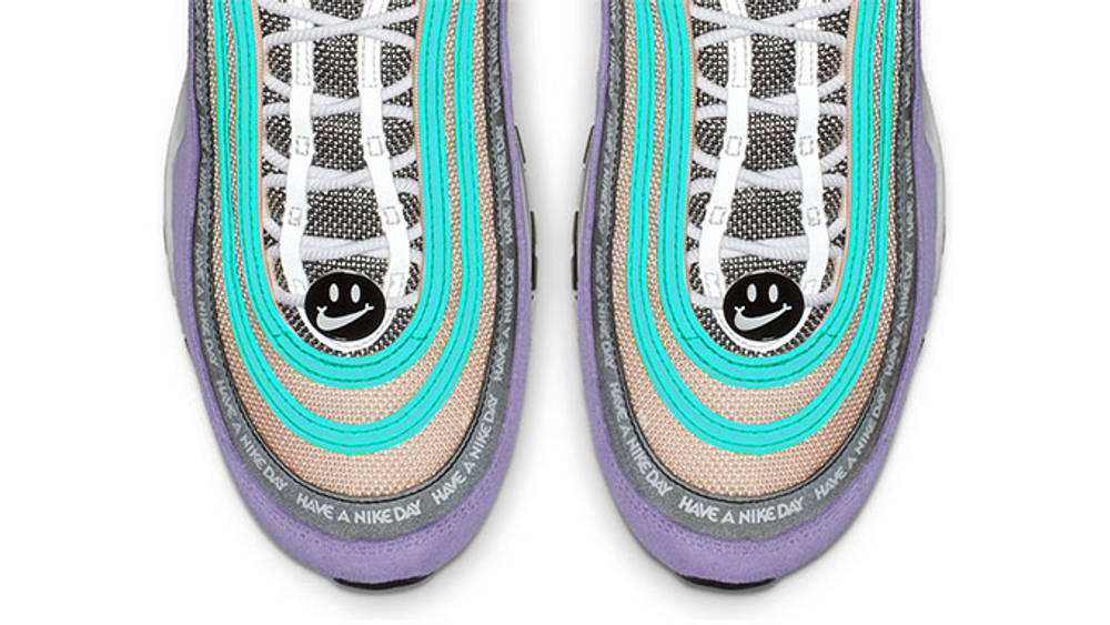 am97 have a nike day