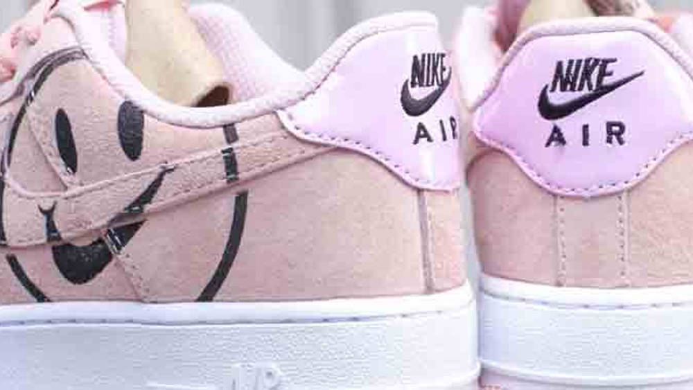A Closer Look At The Nike Air Force 1 ‘Have A Nike Day’ A Closer Look At The Nike Air Force 1 ‘Have A Nike Day’