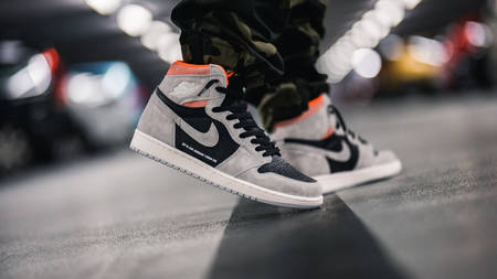 RELEASE REMINDER: Don't Miss The Jordan 1 Retro 'Grey Crimson' RELEASE REMINDER: Don't Miss The Jordan 1 Retro 'Grey Crimson'
