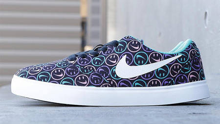 Nike SB Gives The Check Shoe A 'Have A Nike Day' Makeover Nike SB Gives The Check Shoe A 'Have A Nike Day' Makeover