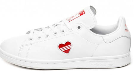A Tiny 3-Stripe Heart Adorns The Walls Of The adidas Stan Smith A Tiny 3-Stripe Heart Adorns The Walls Of The adidas Stan Smith