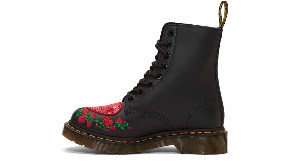 Dr Martens 1460 Pascal Hearts Boots Black