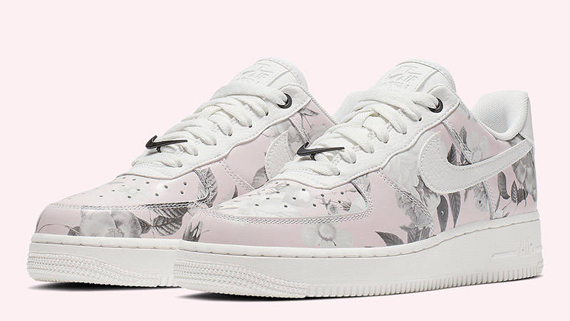 Nike Air Force 1 07 LXX Rose