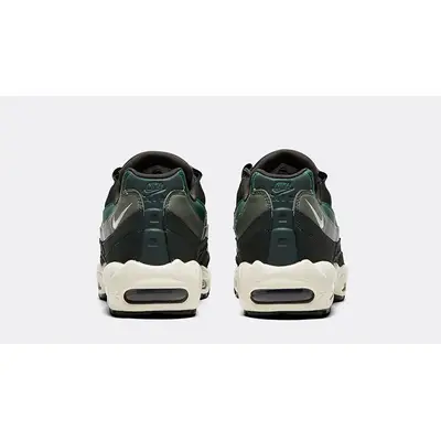 Nike air max 95 essential outdoor green best sale