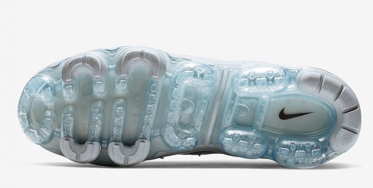 Nike Air Vapormax Plus Black/Wolf Grey