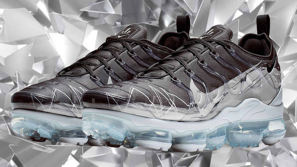 Nike Air Vapormax Plus Black/Wolf Grey
