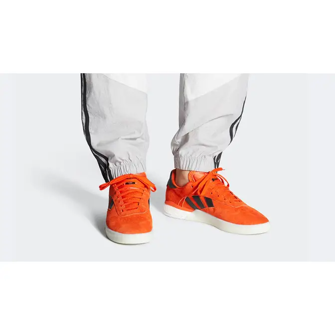 3st.004 orange 2024 & white shoes