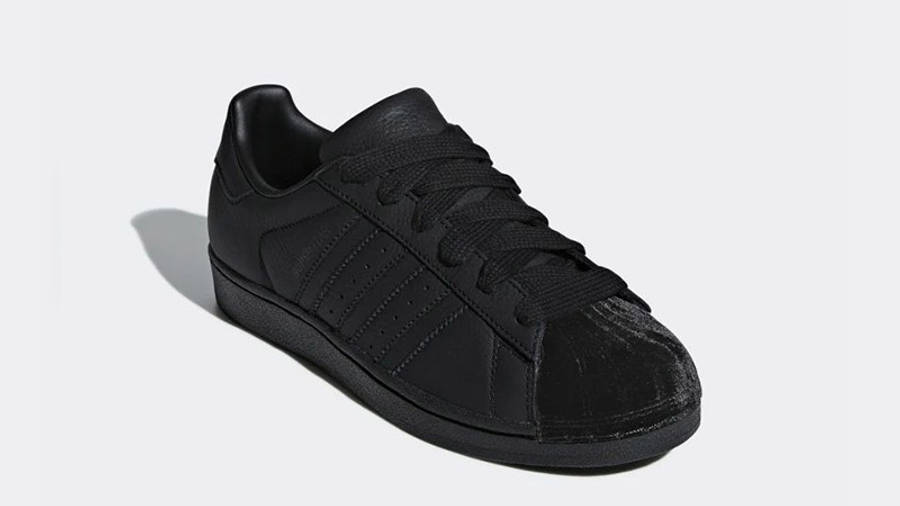 superstar triple black