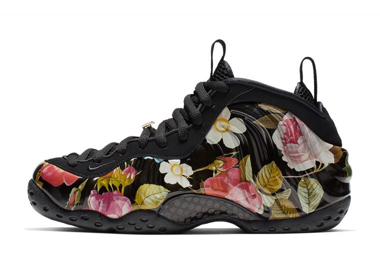 Nike Floral Pack