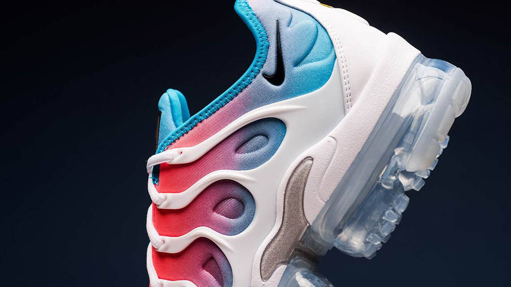 nike air vapormax plus pink sea 4